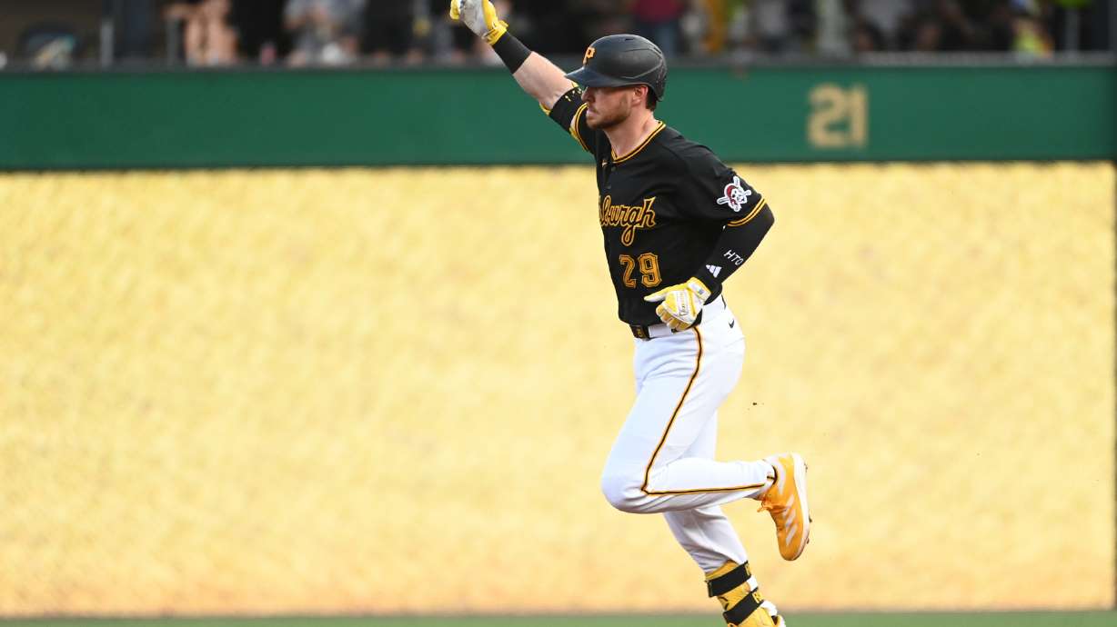 The Pittsburgh Pirates' Ryan O'Hearn (29)celebrates a three-run home run off Atlanta Braves starting pitcher Hurston Waldrep during the third inning of an MLB game, Tuesday, July 7, 2026, in Pittsburgh.