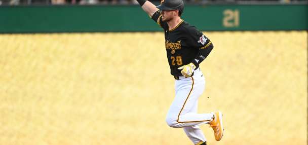 Pirates' Ryan O'Hearn sets club record with 10 RBIs during 3-homer night vs. Braves