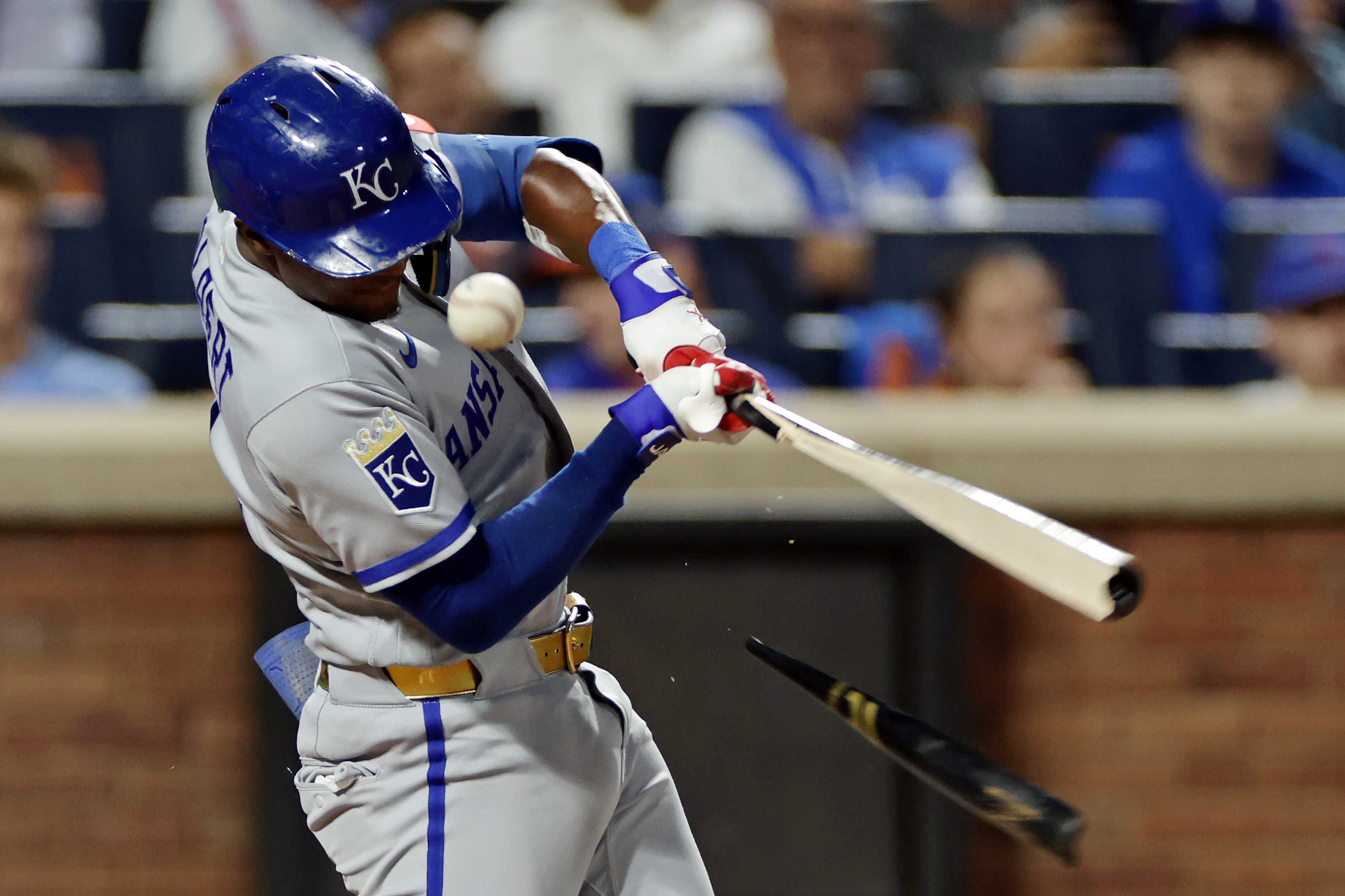 Royals' Tyler Tolbert ties MLB record with hits in 12 straight plate appearances