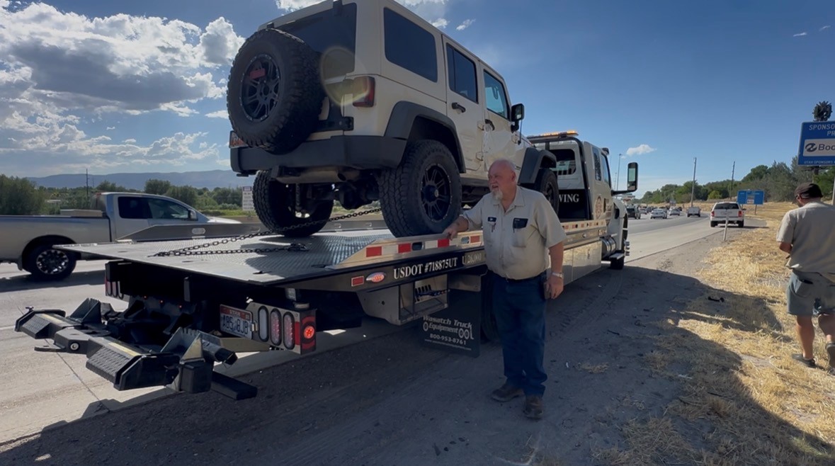Tow truck driver narrowly escapes serious injury in I-15 hit-and-run