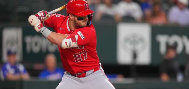Trout homers in his return for the Angels from a hamstring strain after a 17-game absence
