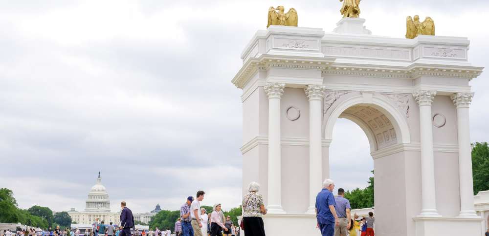 Trump's plan for a triumphal arch in DC wins early approval from a key federal agency