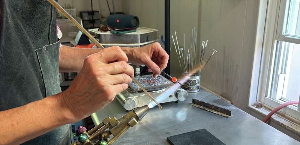 'Miniature worlds in glass': Bountiful glass artist is building community through creating