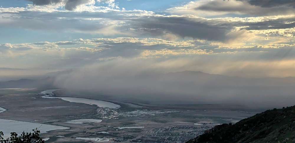 What's in Great Salt Lake dust? Researchers explain after dust sweeps through Salt Lake Valley
