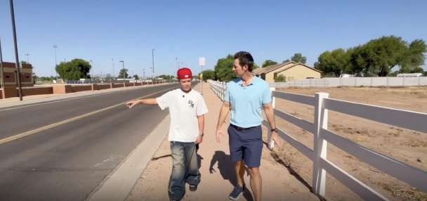 Arizona teen honored for helping elderly woman with dementia in 100+ degree heat