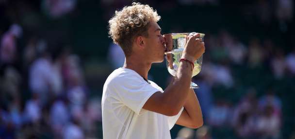 American 16-year-old Jordan Lee wins Wimbledon juniors tournament as a qualifier