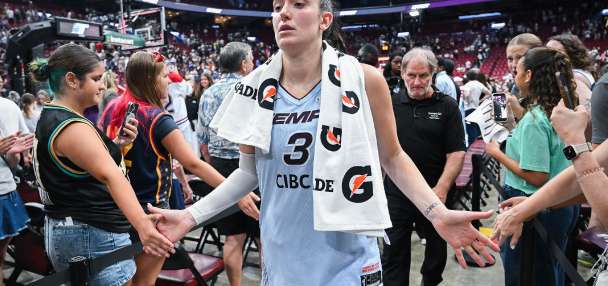 A tossed shoe leads to late ejection and derails Liberty rally in a 93-91 loss to Toronto