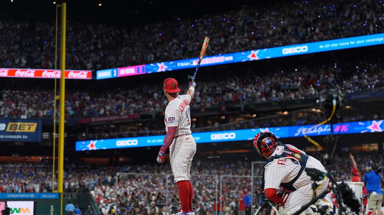 Philadelphia Phillies' Kyle Schwarber gestures during the MLB baseball All-Star Home Run Derby, Monday, July 13, 2026, in Philadelphia.
