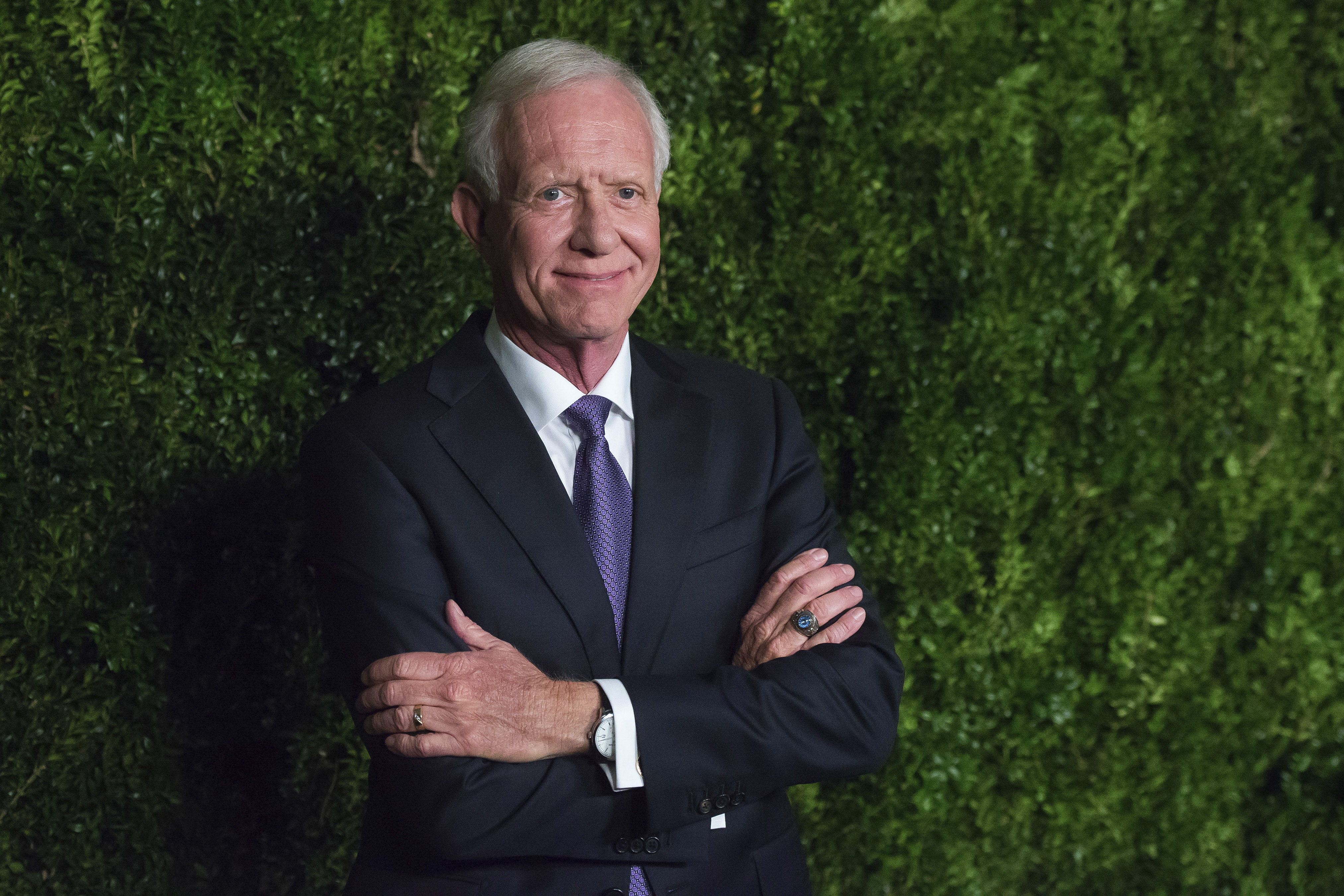 Miracle on the Hudson pilot Sully Sullenberger announces Alzheimer's disease diagnosis