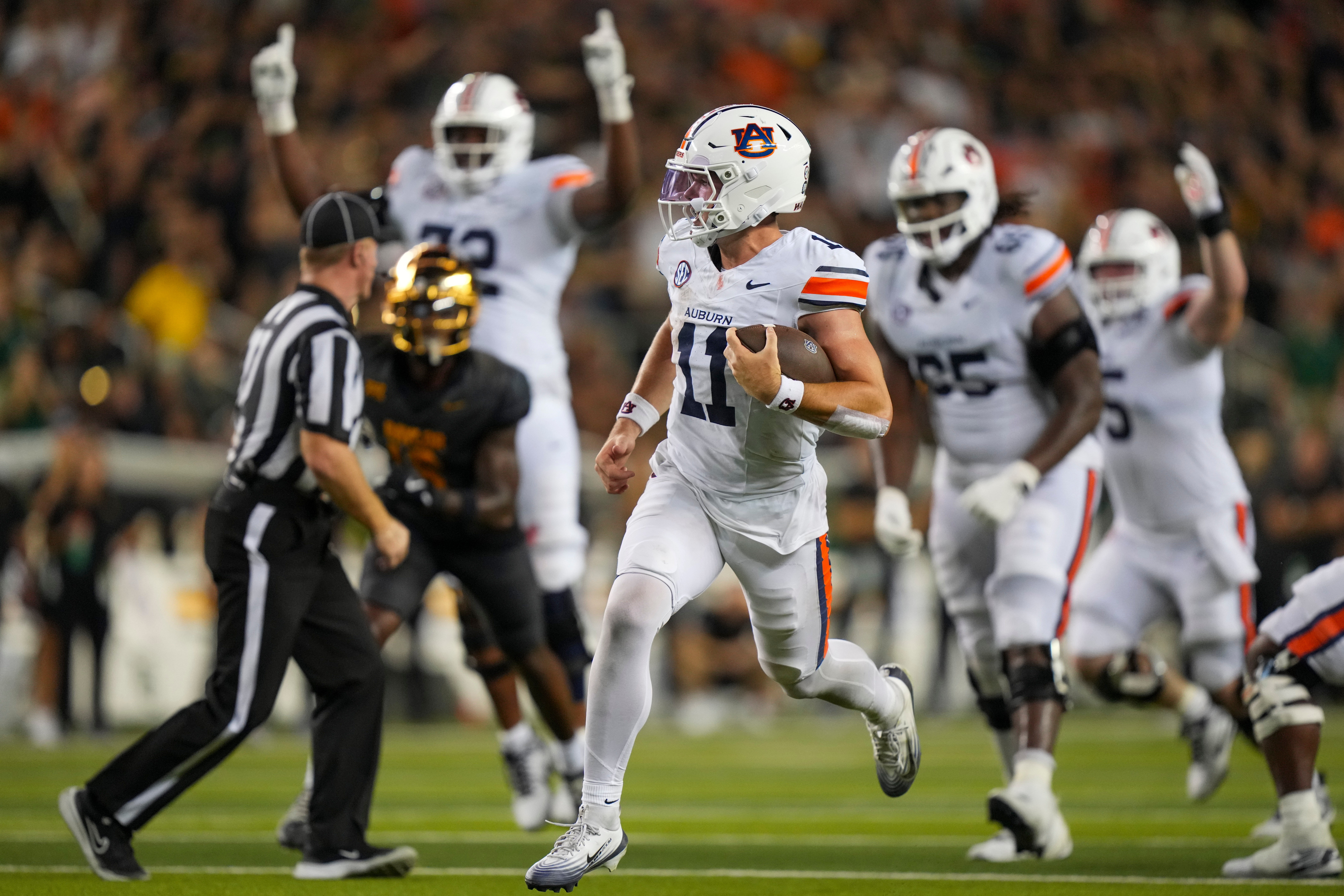 Kickoff Game announces 'multimillion dollar' NIL deal with Auburn before opener against Baylor