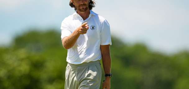 Fleetwood riding a wave of support as the hometown hero at the British Open