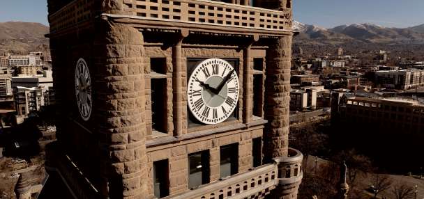 Daylight saving time has representatives debating around the clock — literally