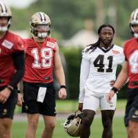 Running back Alvin Kamara has a new deal with the Saints for 2026, agent says