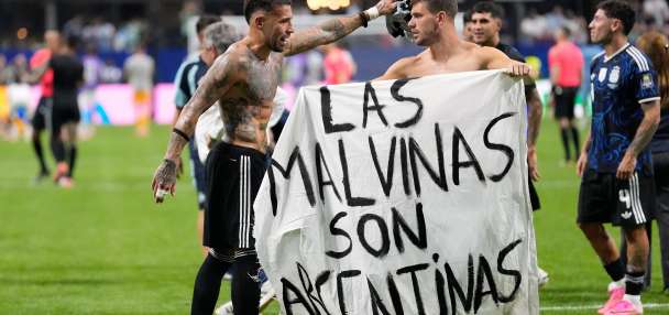 UK urges FIFA to investigate Argentina over Falklands banner at World Cup
