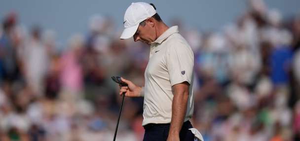 Rory McIlroy toils at British Open as putting woes leave him 7 shots off the first-round lead