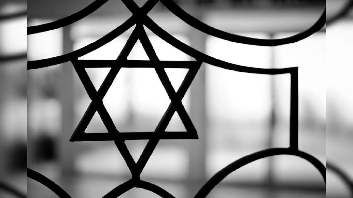 The House of Representatives passed a bill to permanently adopt Daylight Saving Time nationwide. Jewish Americans foresee challenges around the change.