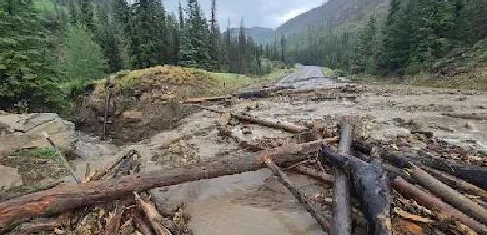 Several roads flooded and some closures in Emery, Sanpete, Carbon counties