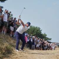 DeChambeau feels the love from fans at the British Open and stays in contention for claret jug