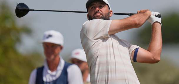 Scottie Scheffler gets bad bounces and a big break. It adds to a close call at British Open