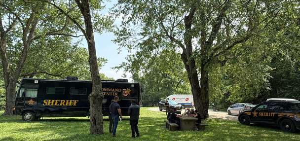 5 dead in attempt to save a struggling swimmer in an Ohio river, sheriff says