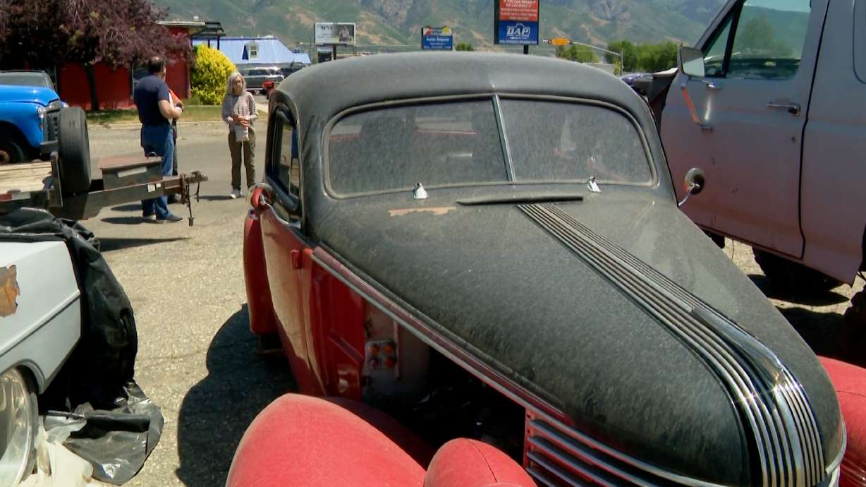 Len Johnson brought his 1938 Pontiac to a Layton auto restoration for an engine swap. Nearly six years later, it's still not done.
