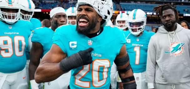 Linebacker Jordyn Brooks agrees to 3-year extension with Dolphins, AP source says