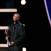 Stephen Curry to have a dedicated exhibit at the Basketball Hall of Fame, a 1st for an active player
