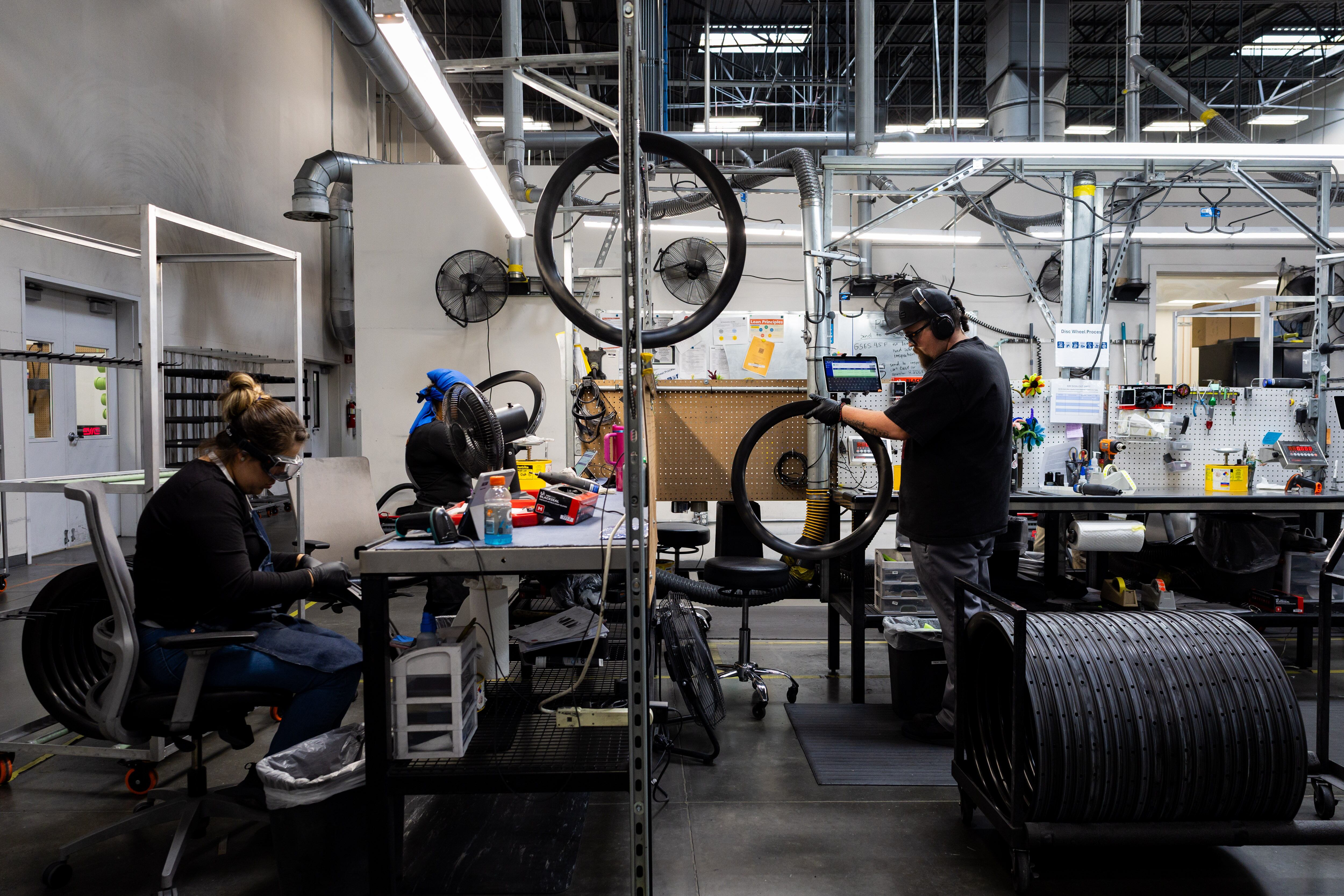 Utah-made wheels help power Tadej Pogačar's Tour de France dominance 