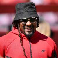 Marshawn Lynch adds football element to Hockey Diversity Alliance's SummerFest event in Toronto