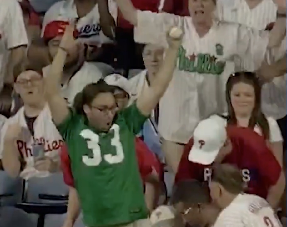 Have You Seen This? The unluckiest fan in the bleachers