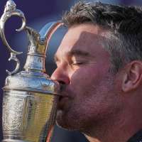 British Open winner Ryan Fox arrives back in New Zealand, hankering for sleep and a pie
