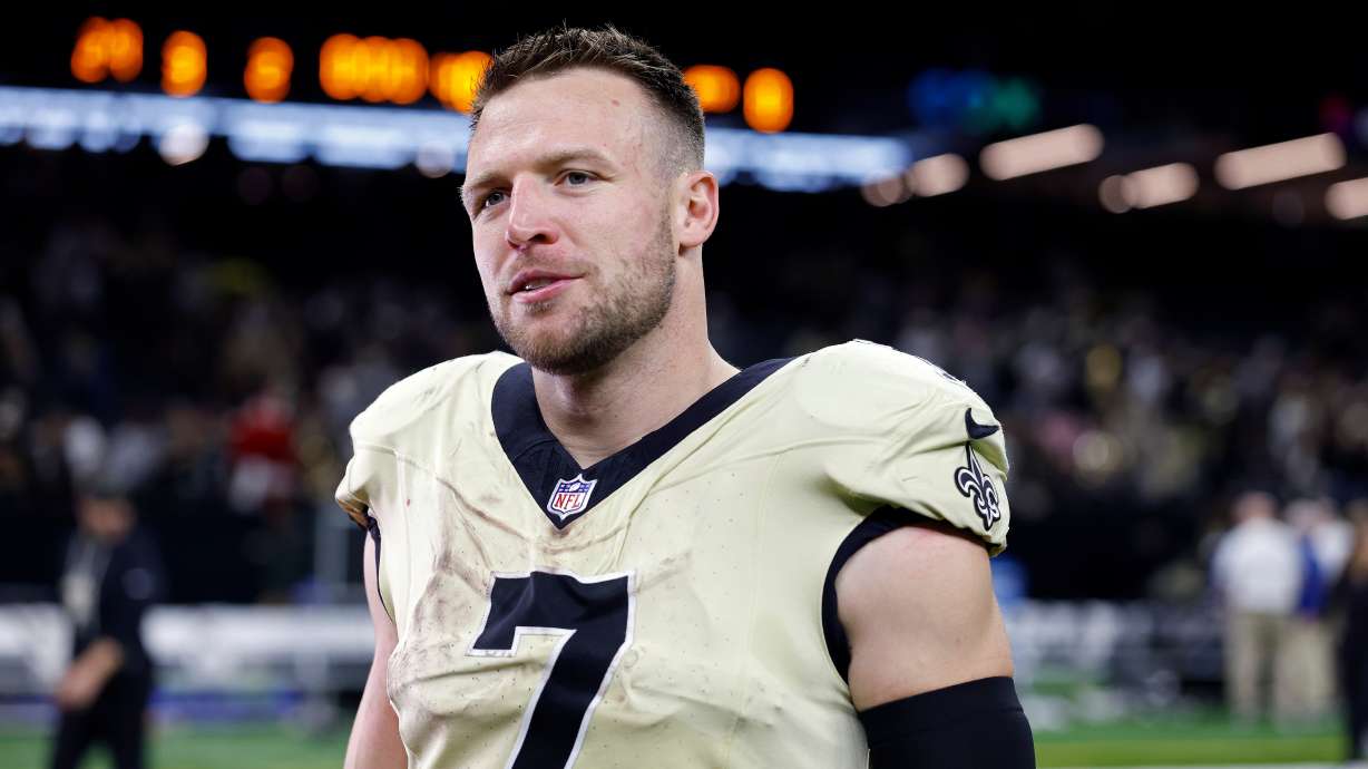 FILE - New Orleans Saints quarterback Taysom Hill (7) reacts after an NFL football game against the New York Jets, Sunday, Dec. 21, 2025, in New Orleans.