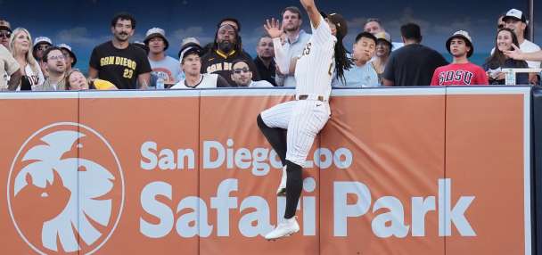 Tatis makes spectacular catch to rob Devers of a 3-run home run