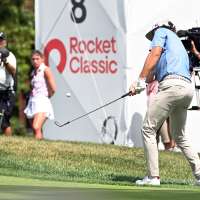 Cameron Young shares 2nd-round lead at Rocket Classic after cooling off to shoot 9-under 61