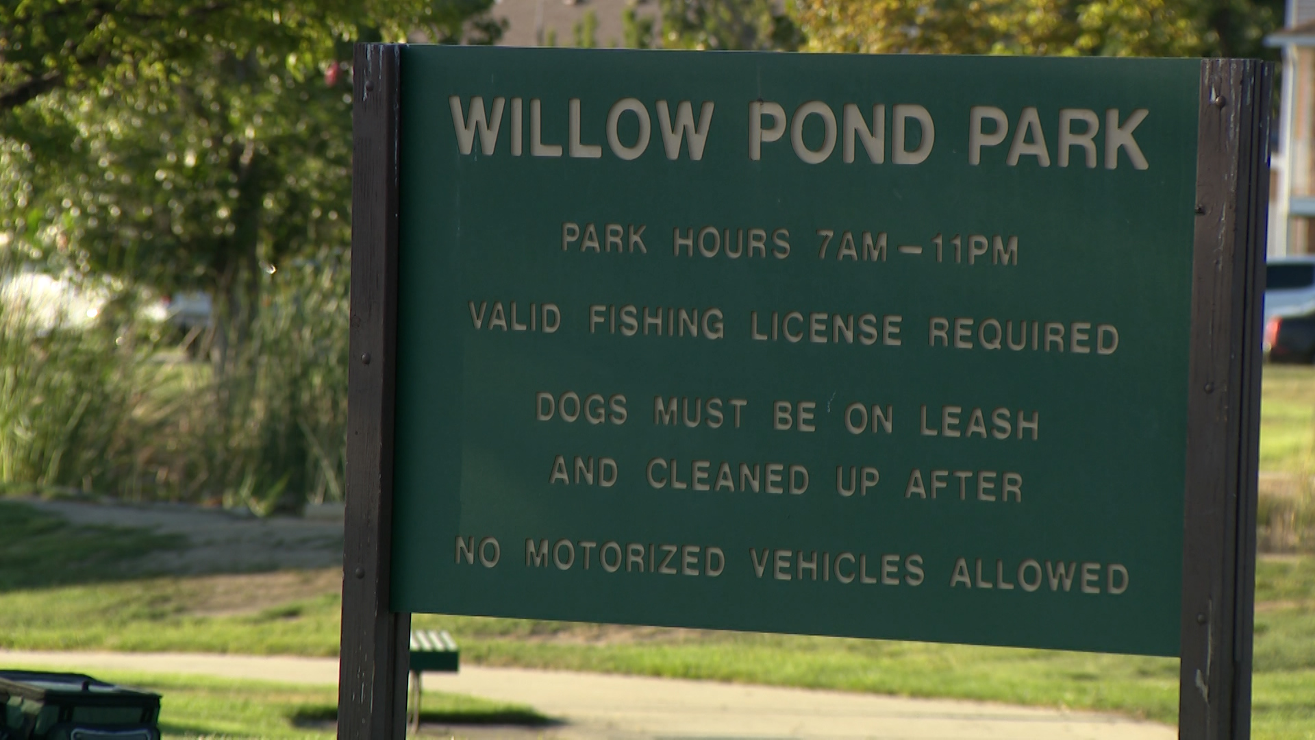 Girl in critical condition after near-drowning at Murray's Willow Pond Park
