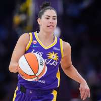 Sparks send Kelsey Plum to Mercury for a 2026 1st-round pick and Monique Akoa Makani