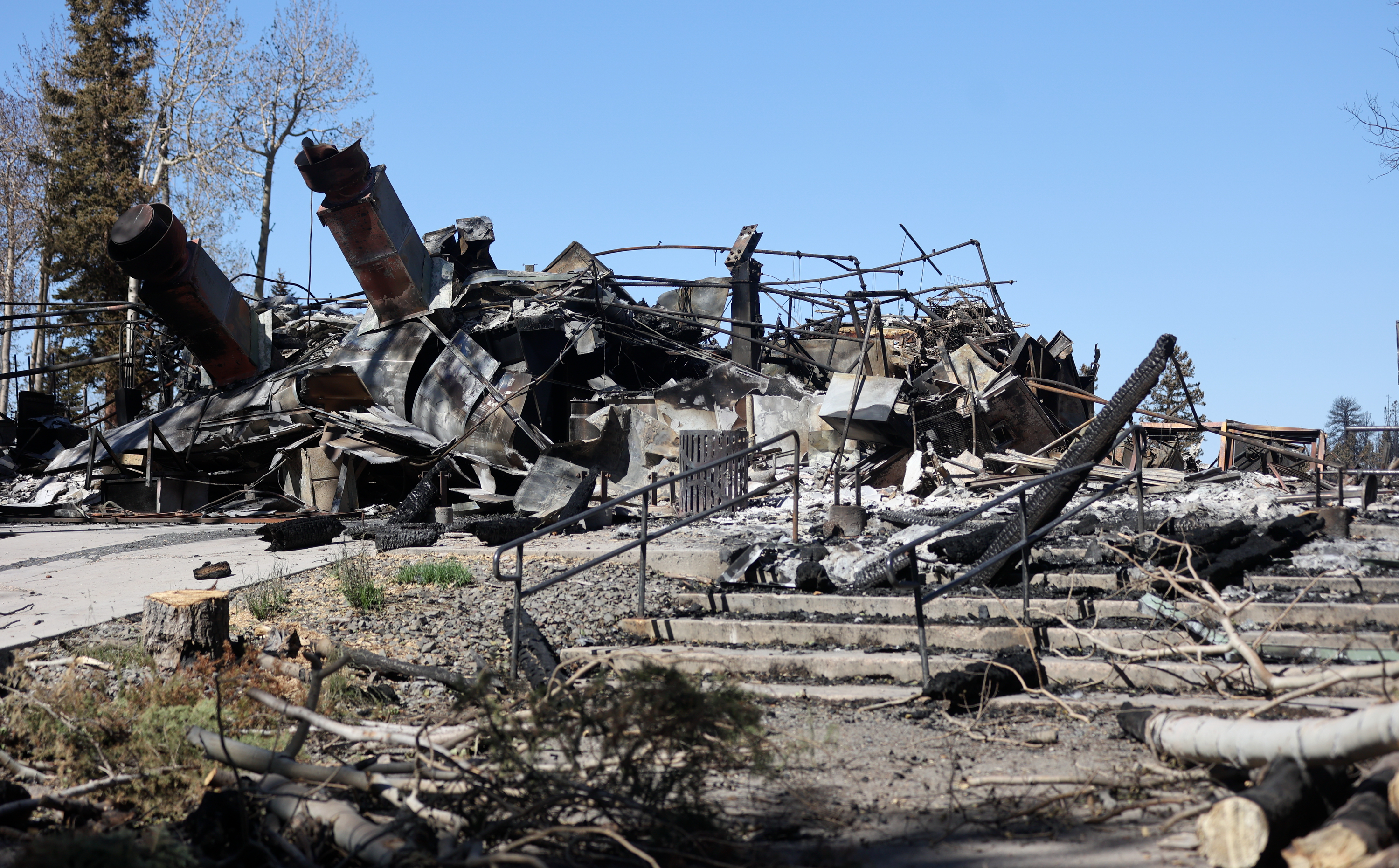 Fire forces seasonal closure of Eagle Point Resort 