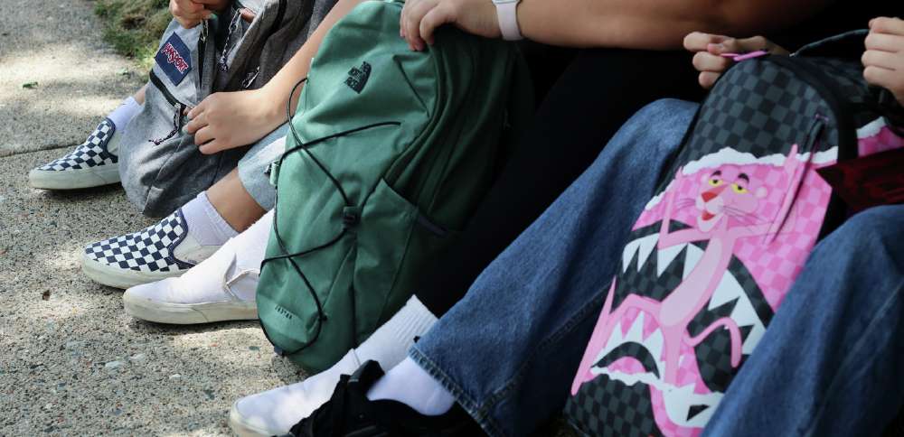 School backpack overload: Heavy bags can strain kids' bodies
