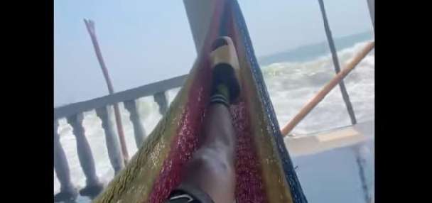 Have You Seen This? Seaside hammock seems more like a car wash
