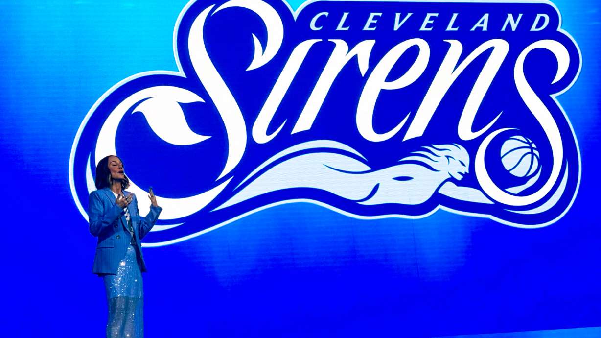 Cleveland Sirens President of Business Operations Allison Howard introduces the name of Cleveland’s WNBA franchise during an event at Rocket Arena, Tuesday, Aug. 4, 2026, in Cleveland.