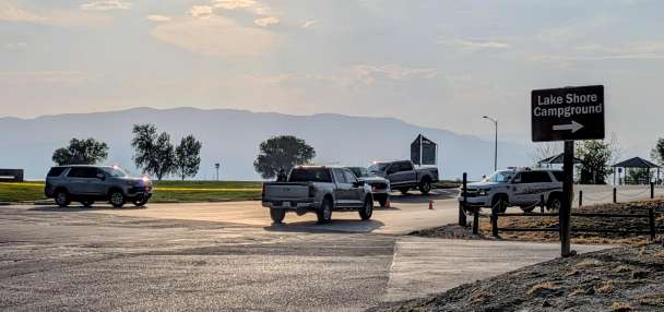 Passenger dead, pilot injured after plane crashes into Utah Lake