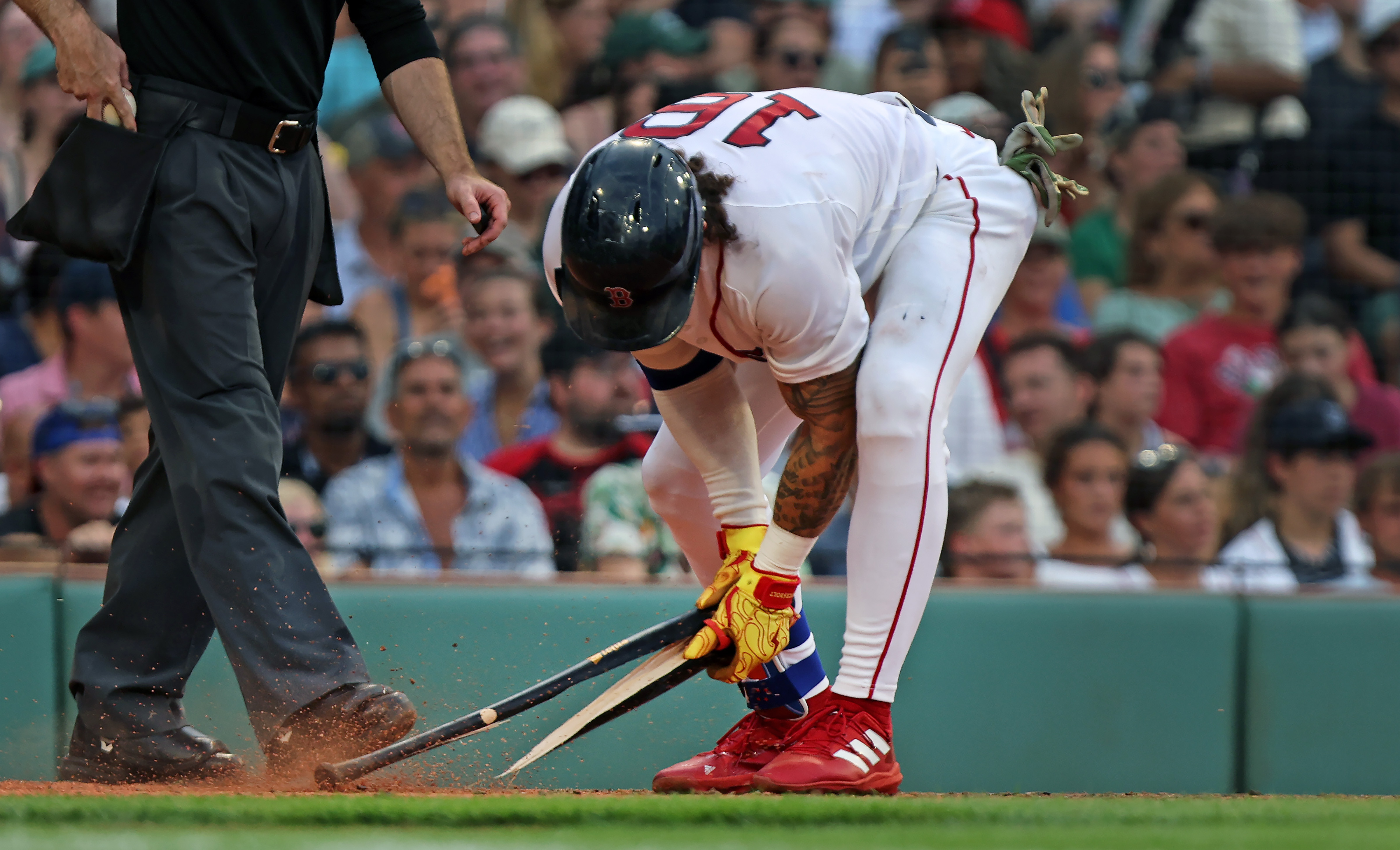 Boston fails to post 2nd win streak of 10-plus in a season for 1st time, falls to A's 7-3