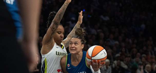 Lynx guard Kayla McBride sets WNBA record by making 10 3s in win over the Wings