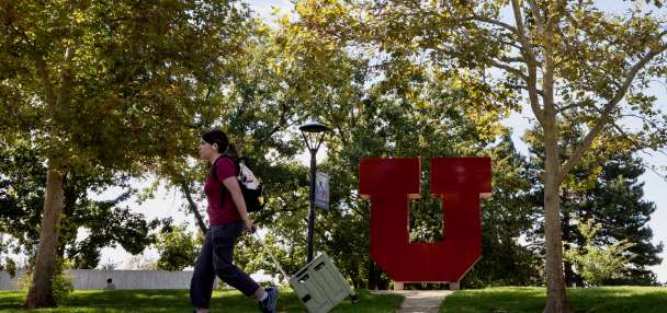 Student leaders, immigrant advocates press U. to become 'sanctuary campus' for immigrants