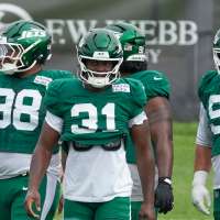 Buccaneers-Jets joint practice turns chippy, with a few fights and a helmet thrown