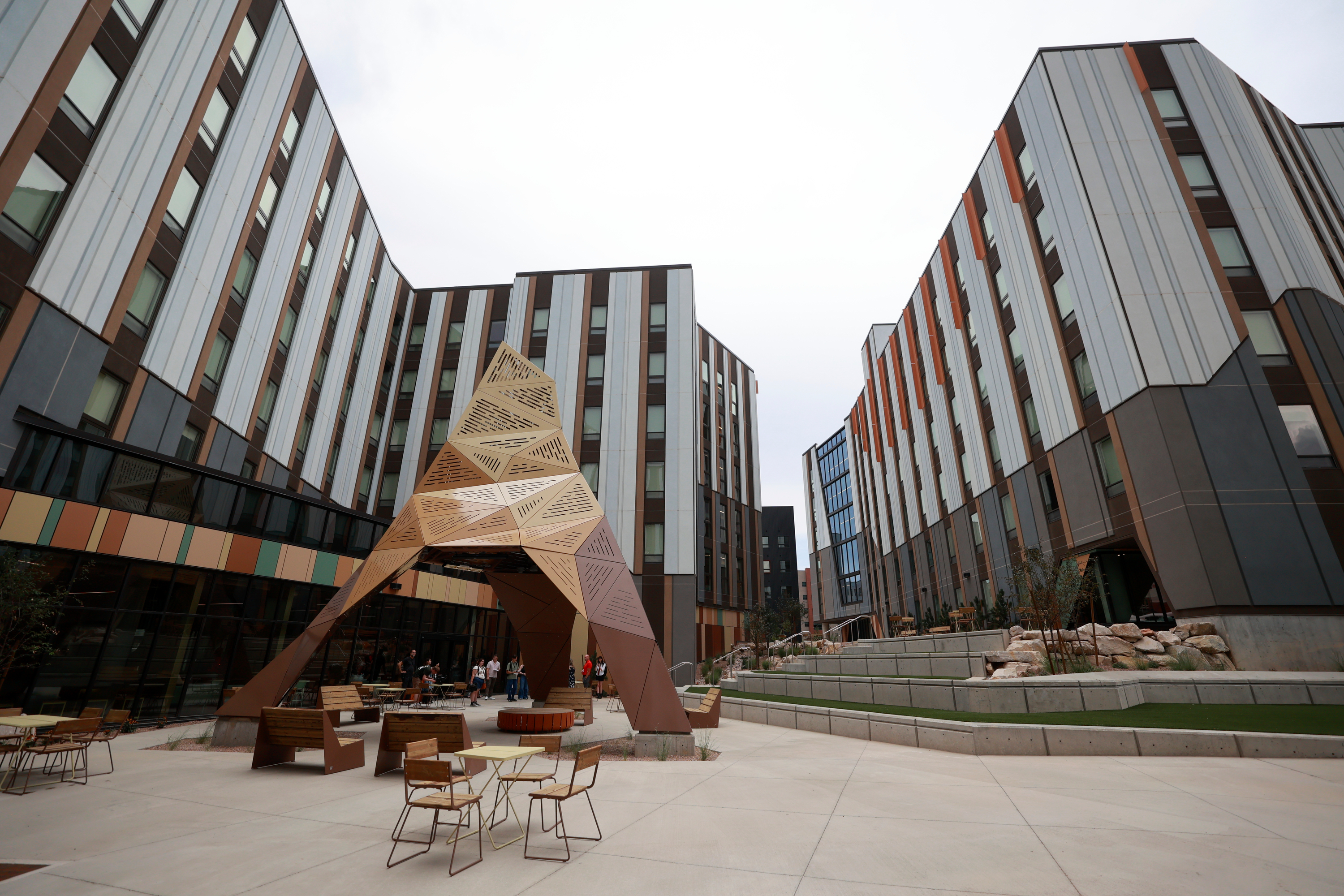 University of Utah welcoming students to new $155M, 1,447-bed residence hall this semester