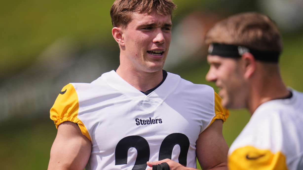 FILE - Pittsburgh Steelers Eli Heidenreich participates in the NFL team's camp in Latrobe, Pa., Wednesday, July 29, 2026.