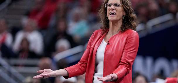Fever All-Stars Aliyah Boston, Kelly Mitchell disappointed by home fans booing coach Stephanie White