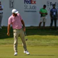 Scottie Scheffler shoots 61 to take 3-shot lead in Memphis in playoff opener
