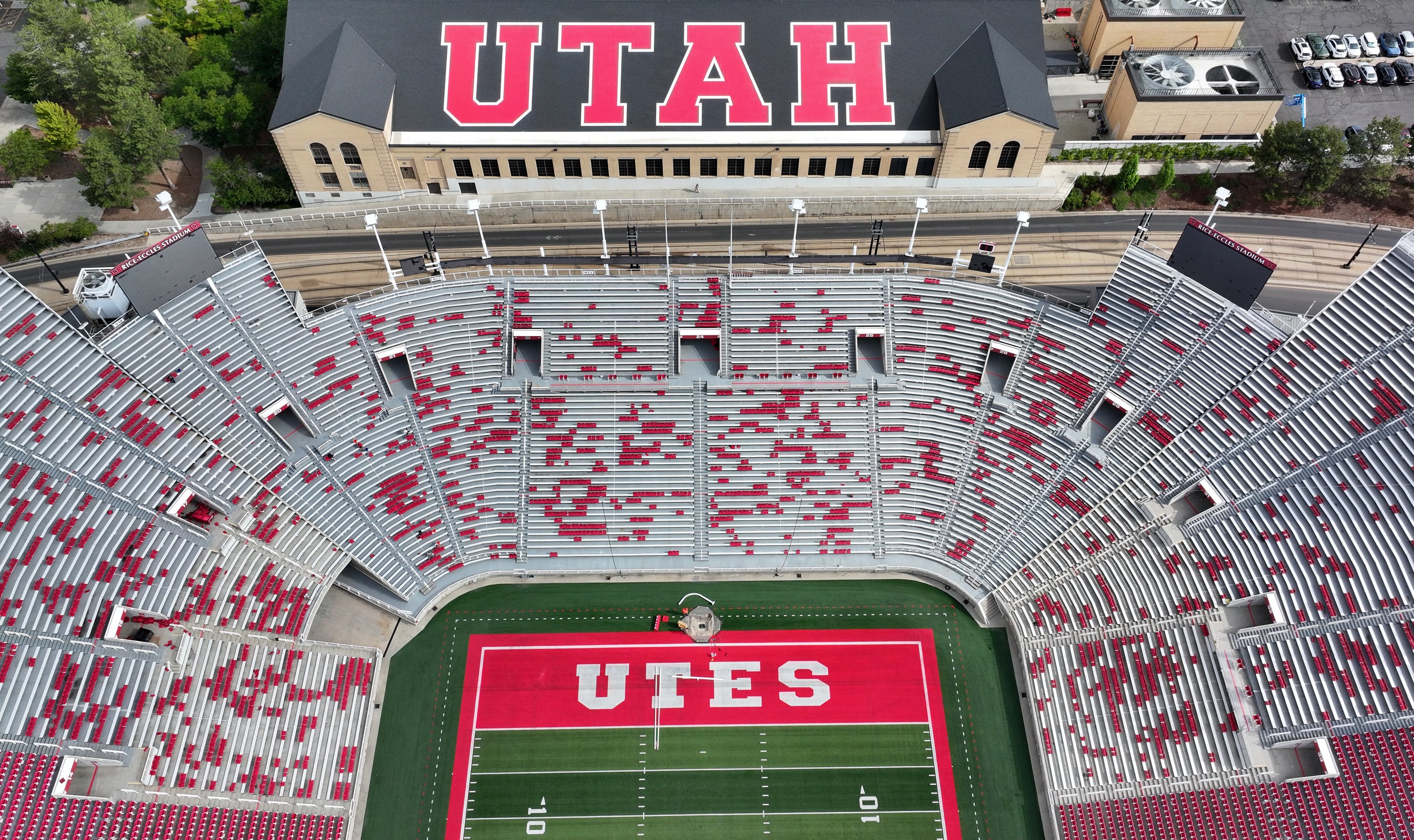 What local college football team gets the most love in Utah? 